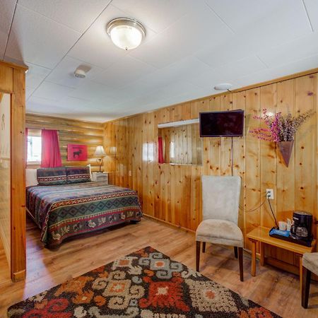 Sportsman'S Lodge Ennis 外观 照片