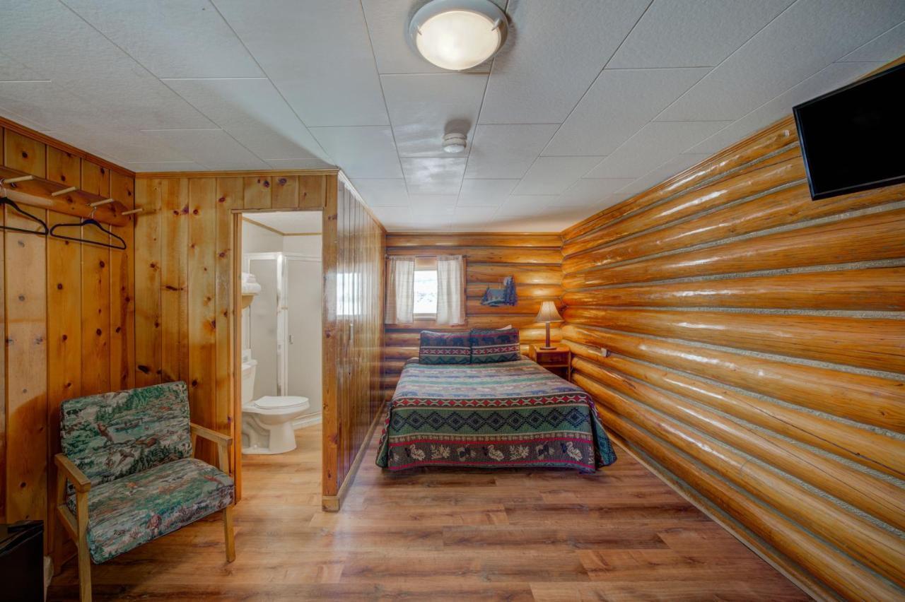 Sportsman'S Lodge Ennis 外观 照片