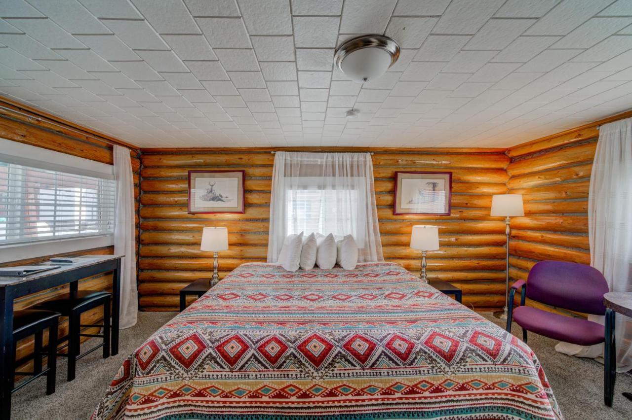 Sportsman'S Lodge Ennis 外观 照片