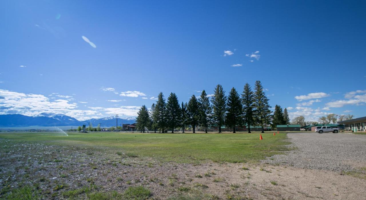 Sportsman'S Lodge Ennis 外观 照片