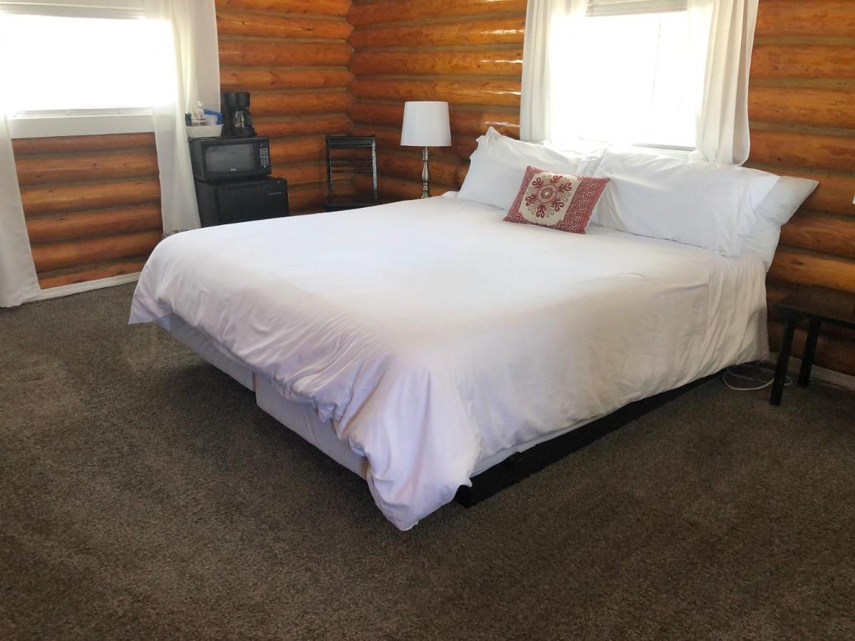 Sportsman'S Lodge Ennis 外观 照片