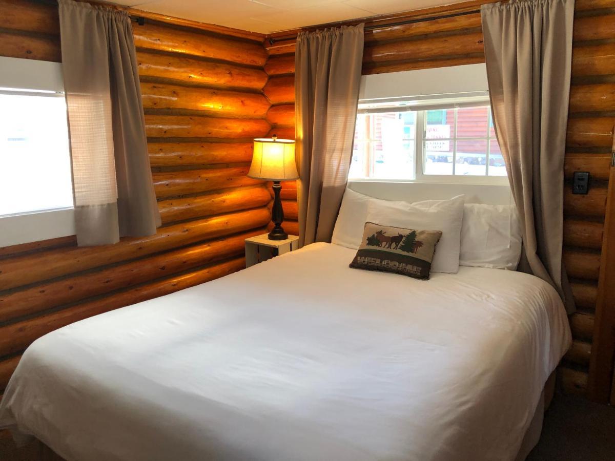 Sportsman'S Lodge Ennis 外观 照片